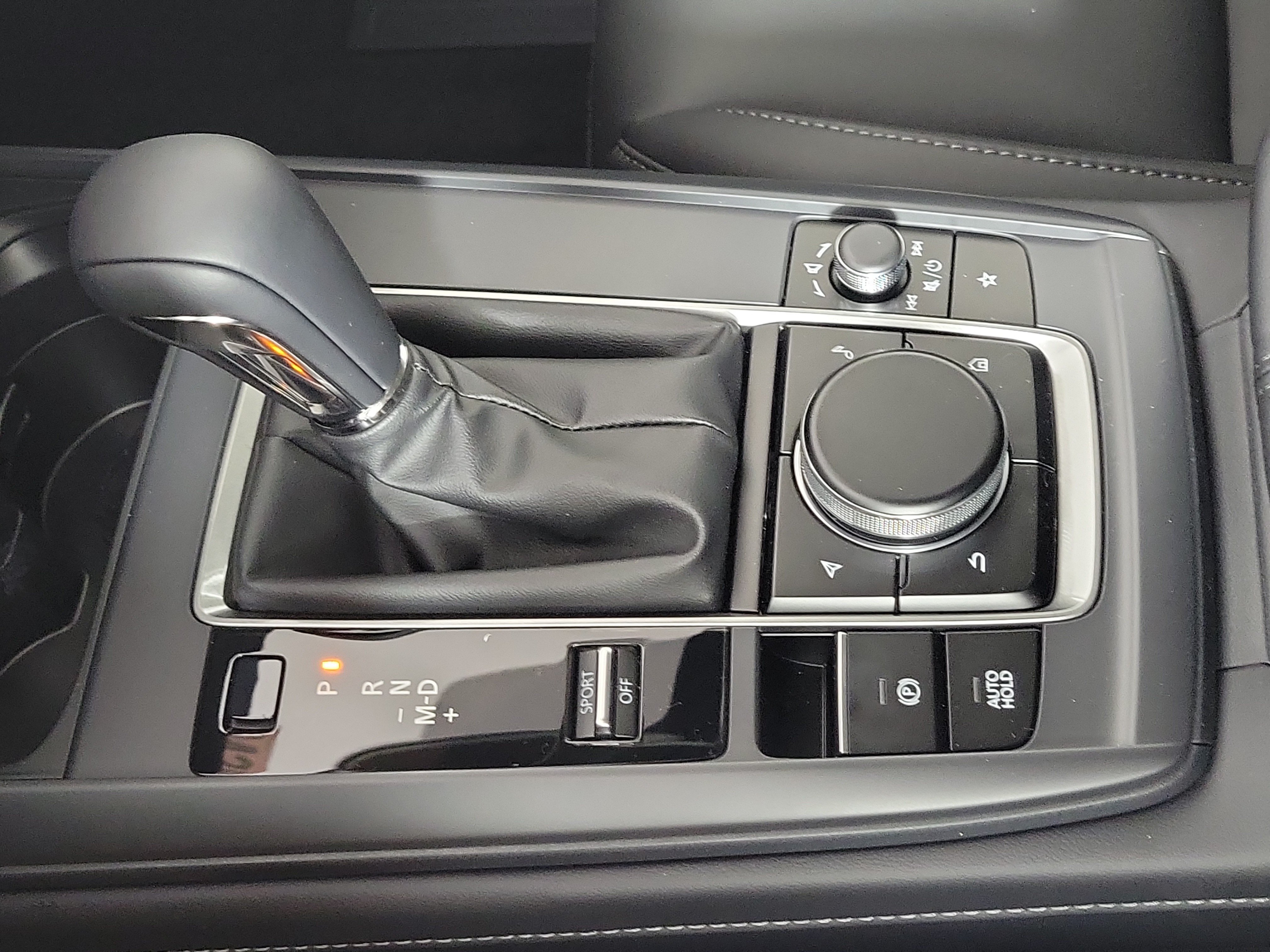 New 2026 MAZDA CX-30 AWD 2.5 S w/ Select Sport Pkg image 23