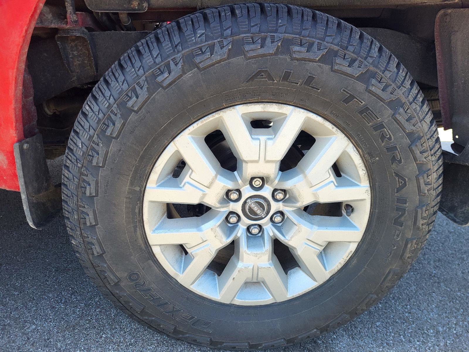 Used 2022 Nissan Frontier SV image 16