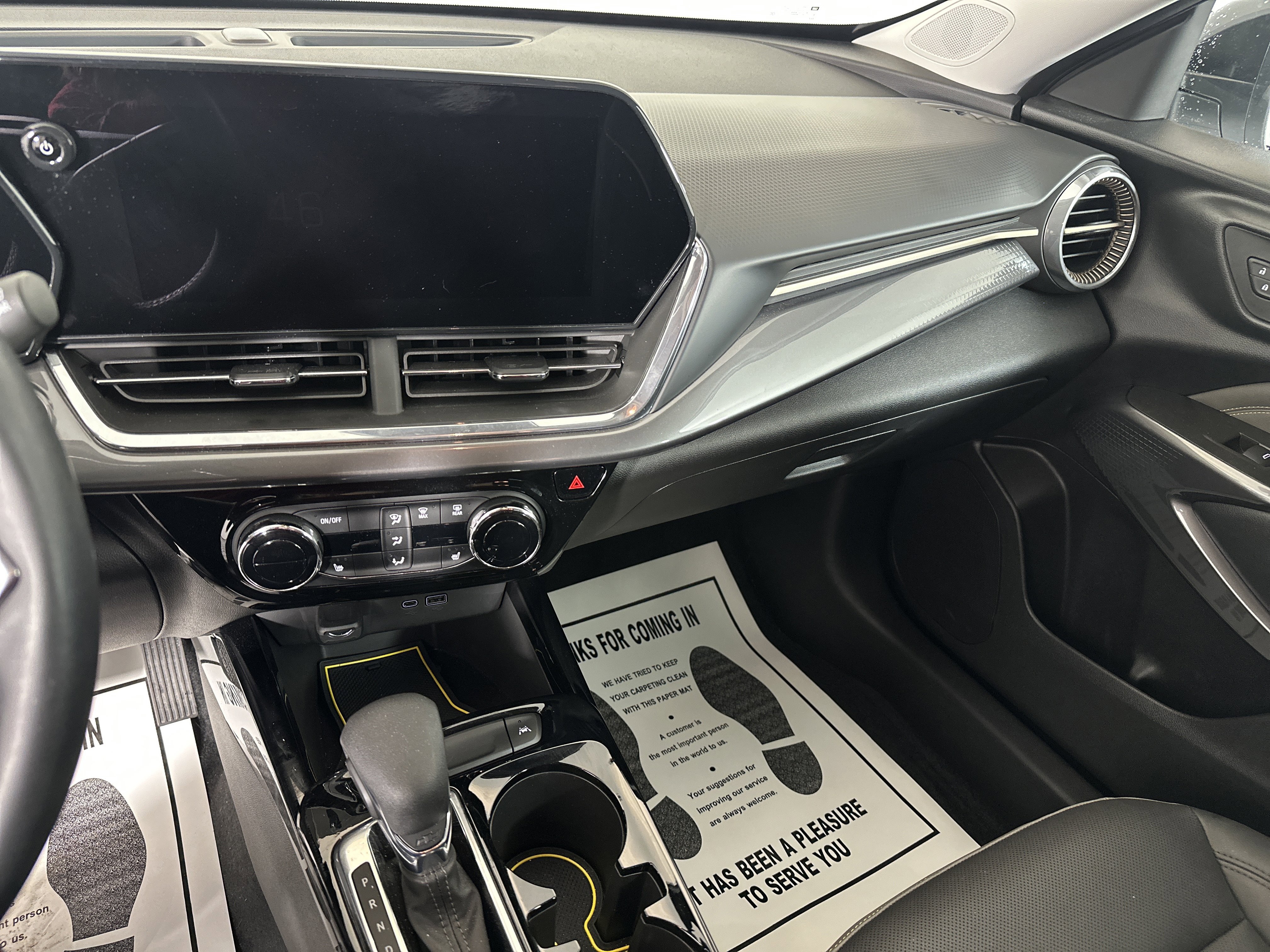 Used 2024 Chevrolet Trax ACTIV image 4