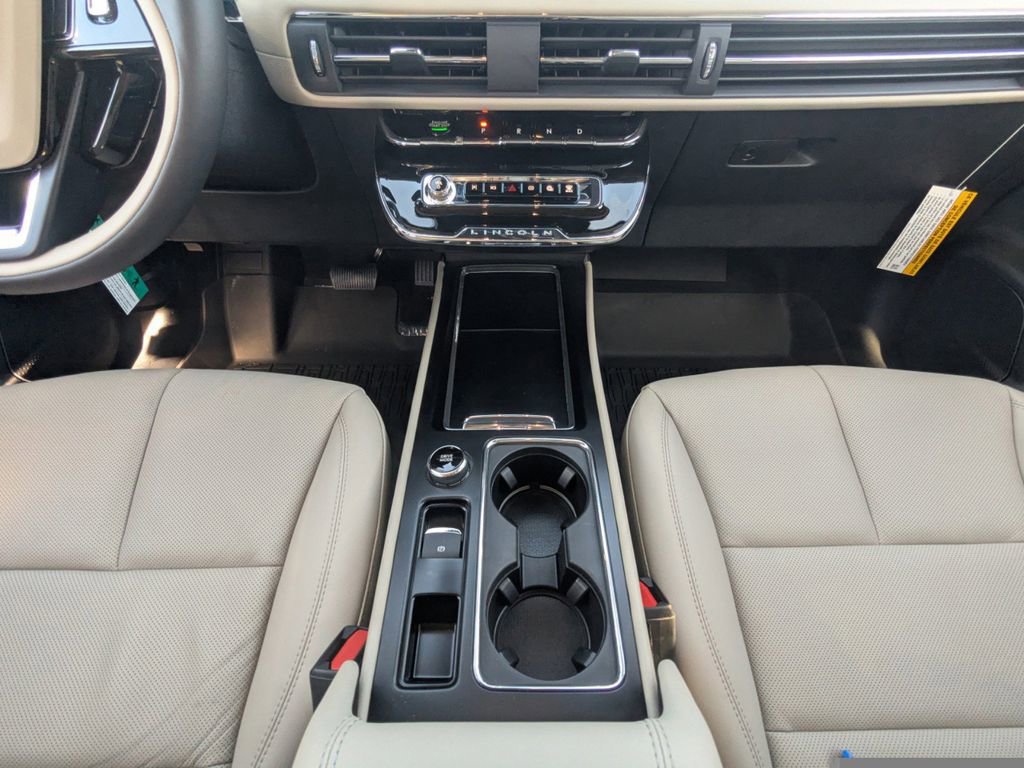 New 2026 Lincoln Corsair Grand Touring image 19