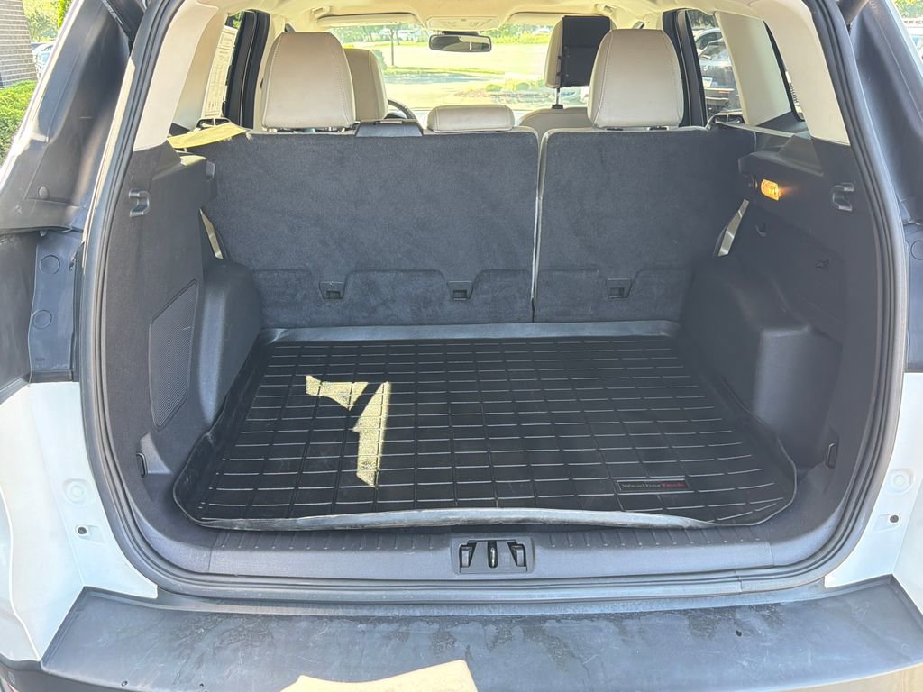 Used 2017 Ford Escape Titanium w/ Equipment Group 301A FWD image 29