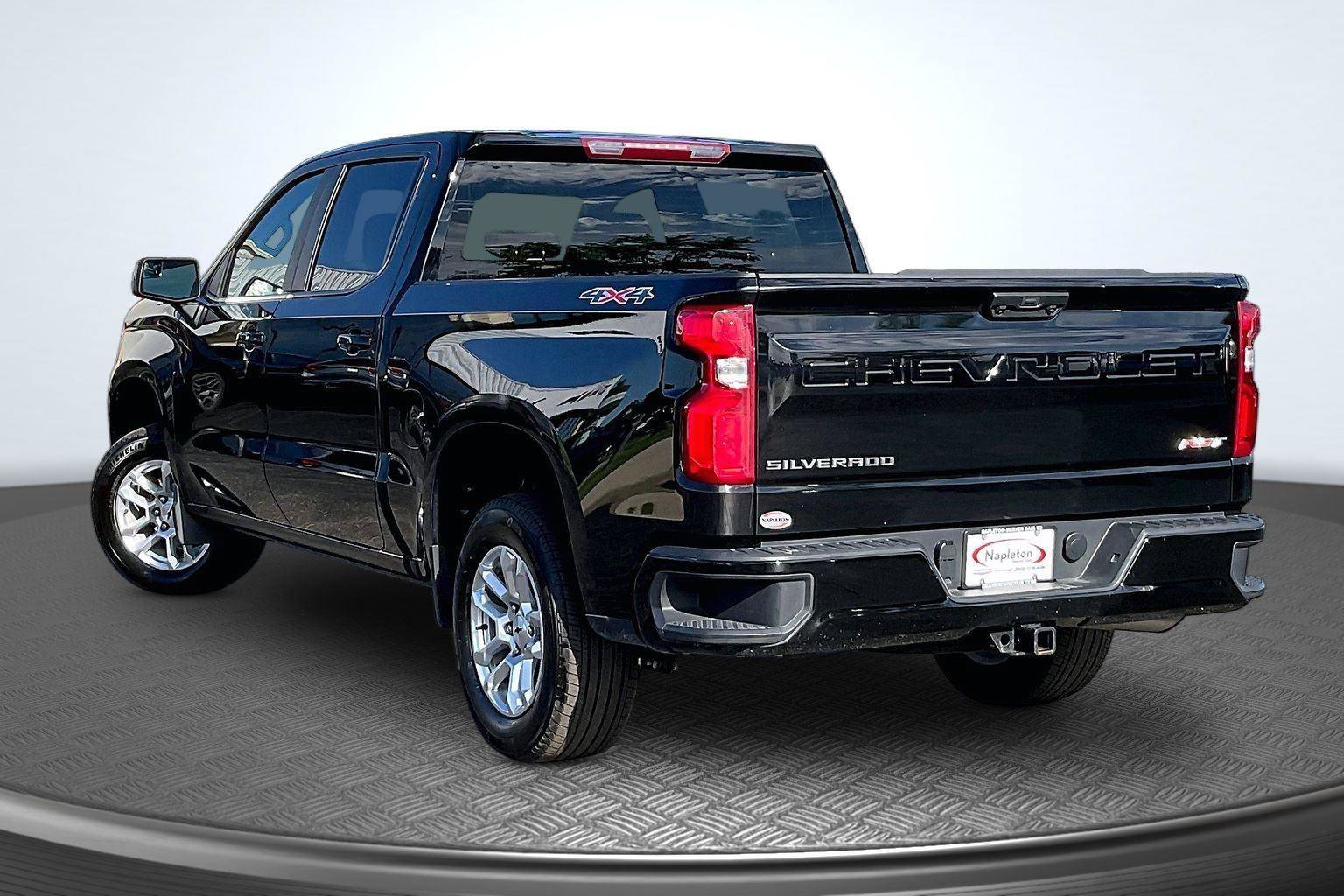 Used 2026 Chevrolet Silverado 1500 RST AWD/4WD image 14