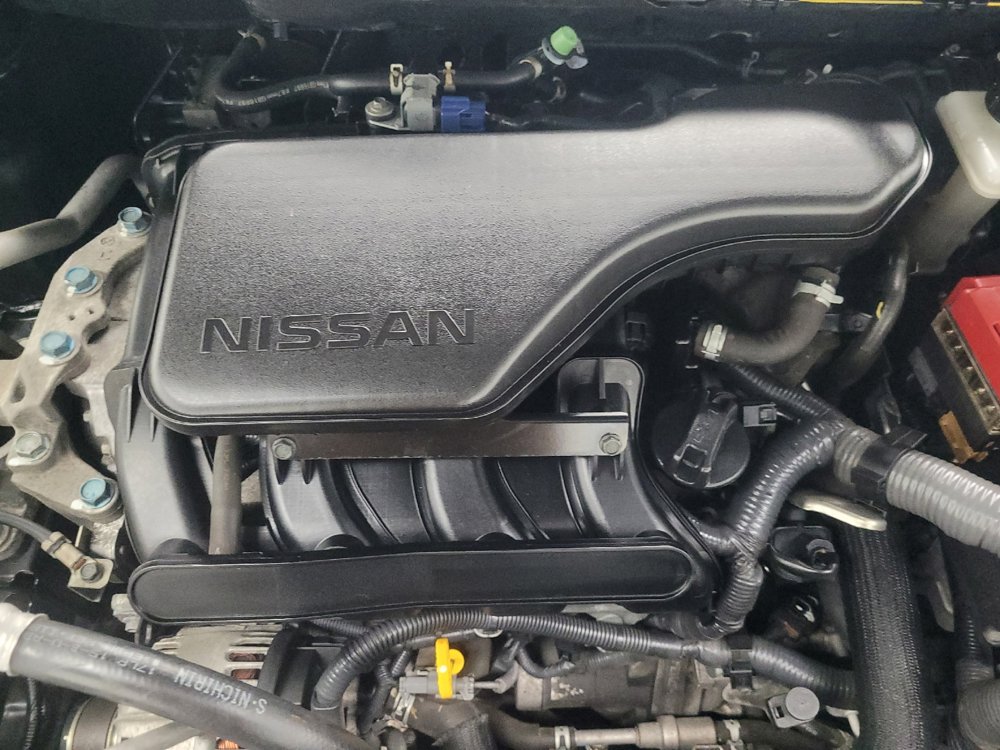 Used 2017 Nissan Rogue Sport SV w/ SV Premium Package image 30