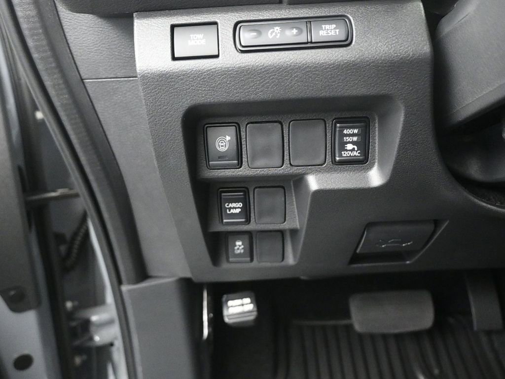 New 2026 Nissan Frontier SV image 14