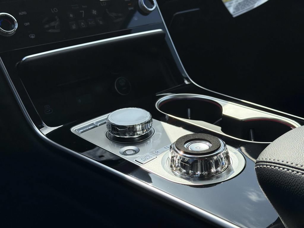 New 2026 Genesis GV80 2.5T RWD image 7