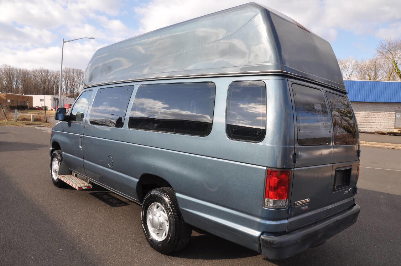 Used 2014 Ford E-350 and Econoline 350 Extended Super Duty w/ Power Group image 12