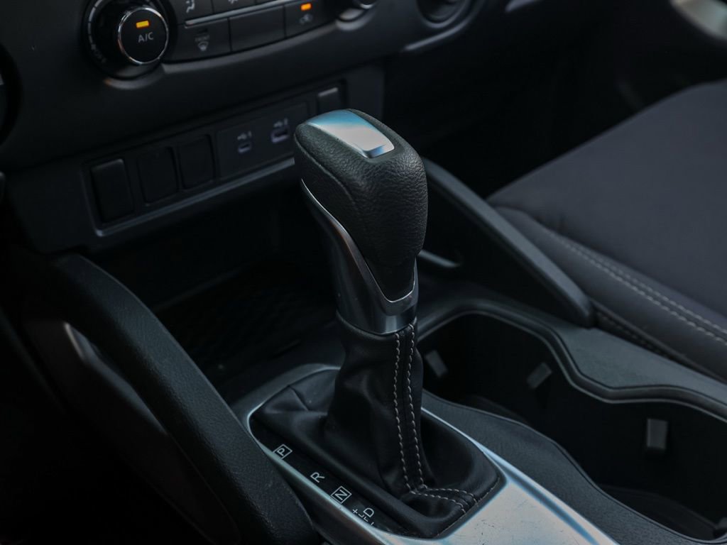 Used 2023 Nissan Frontier SV image 30