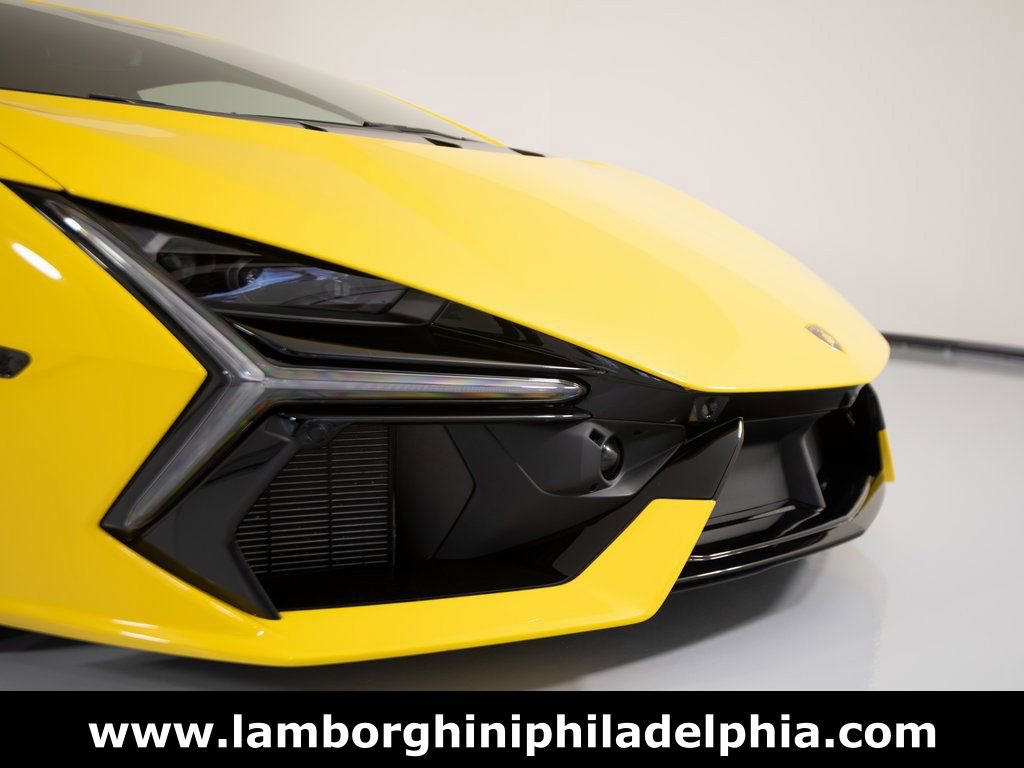 Used 2024 Lamborghini Revuelto image 44