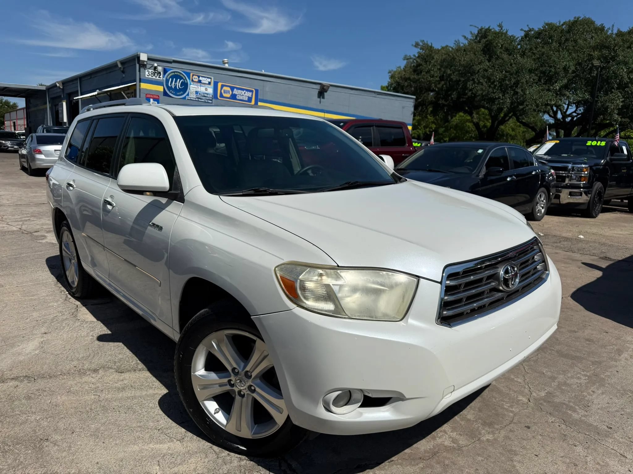 Used 2009 Toyota Highlander Limited FWD image 1
