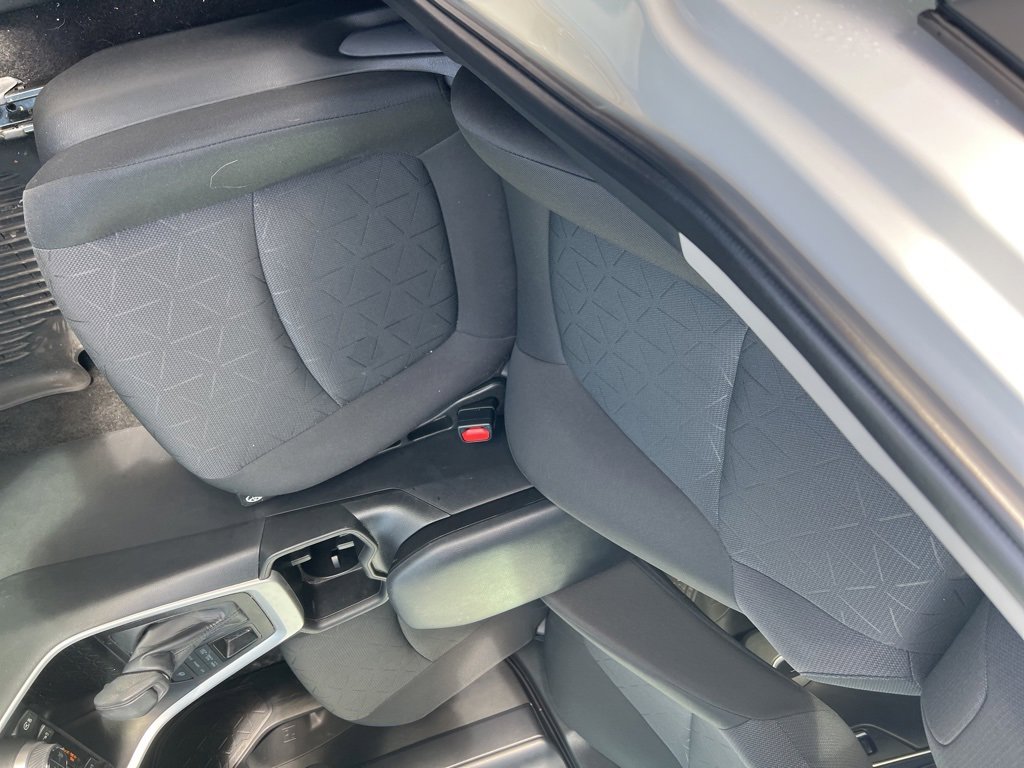 Used 2024 Toyota RAV4 XLE image 60