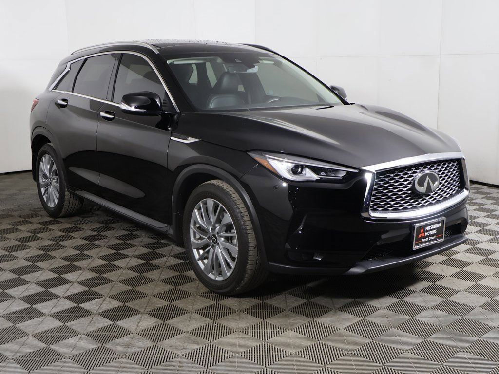 Used 2023 INFINITI QX50 Luxe image 2