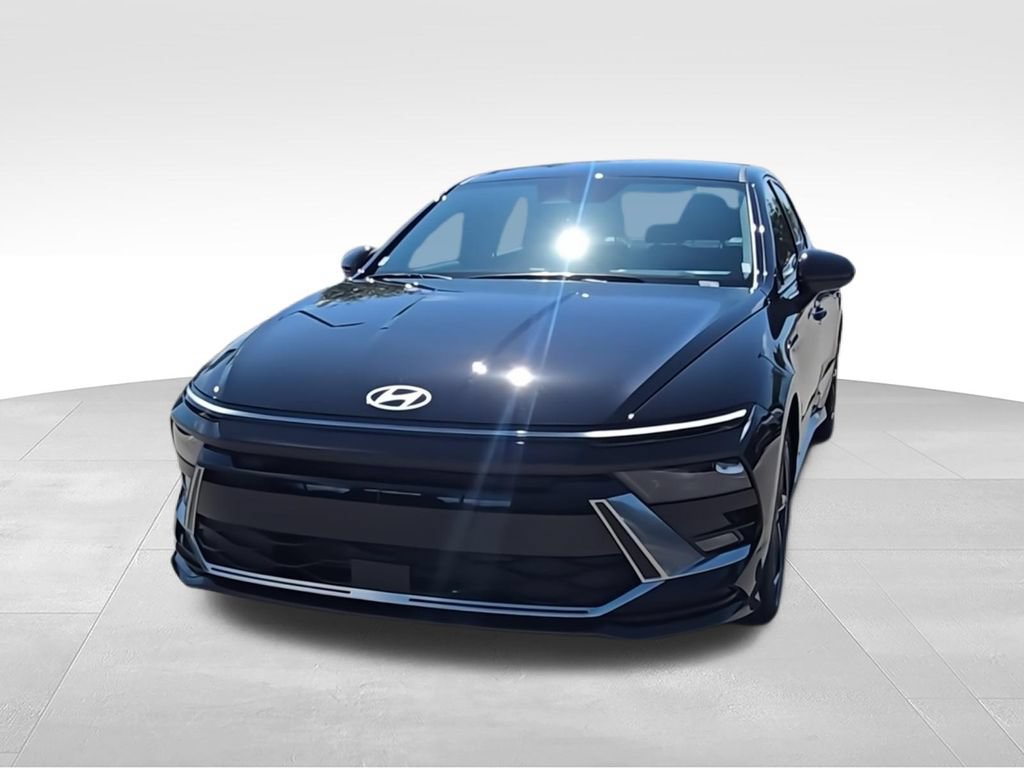 New 2026 Hyundai Sonata SEL FWD image 3