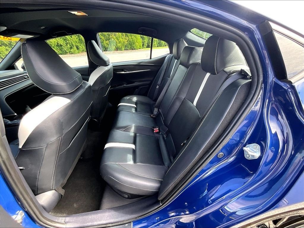 Used 2025 Toyota Camry SE FWD image 14