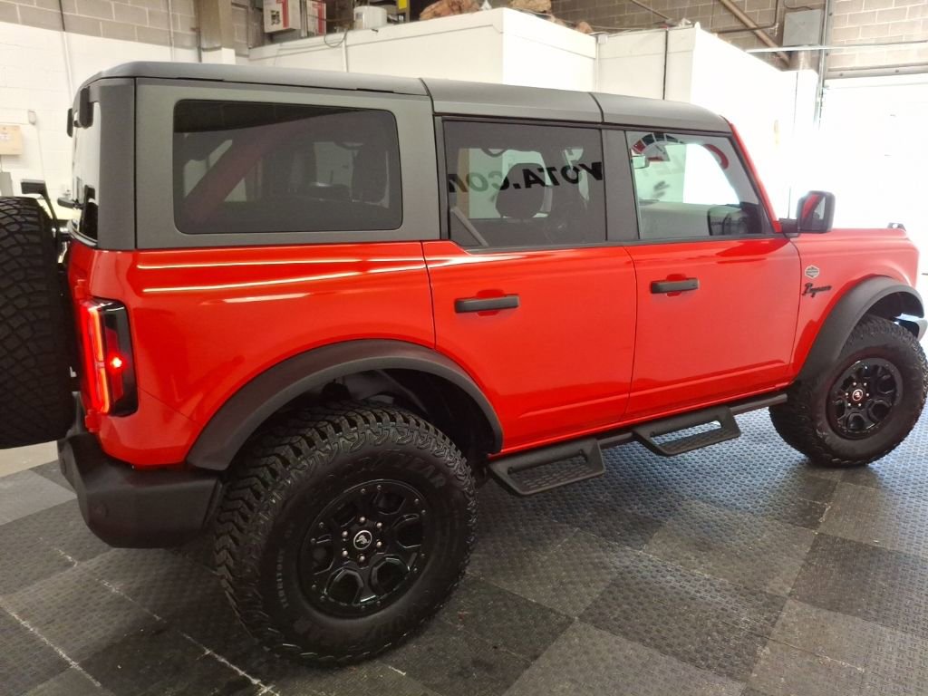 Used 2023 Ford Bronco Wildtrak image 11