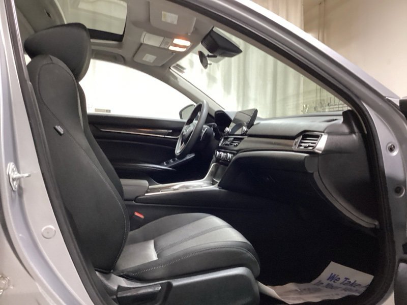 Used 2021 Honda Accord EX image 13