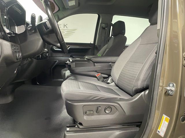 Used 2023 Chevrolet Silverado 1500 LT image 11