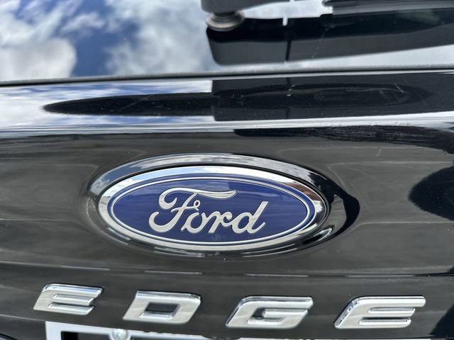 Used 2024 Ford Edge Titanium image 15