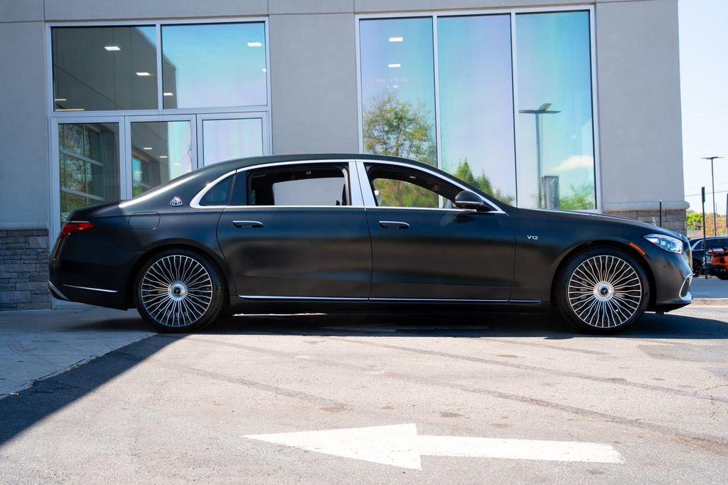 Used 2023 Mercedes-Benz Maybach S 680 4MATIC w/ Manufaktur Leather Package image 9