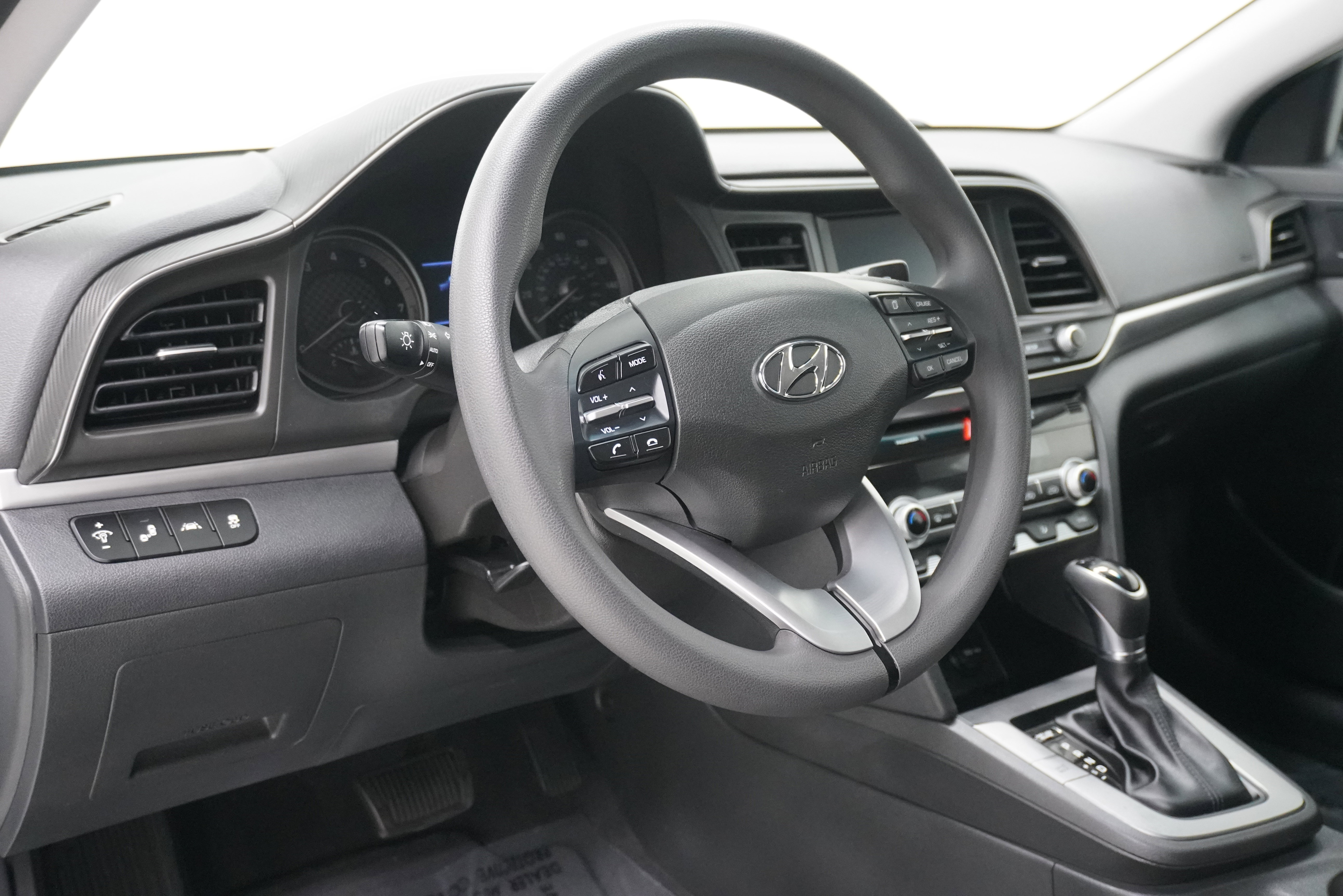 Used 2020 Hyundai Elantra SEL w/ Cargo Package (C1) FWD image 10