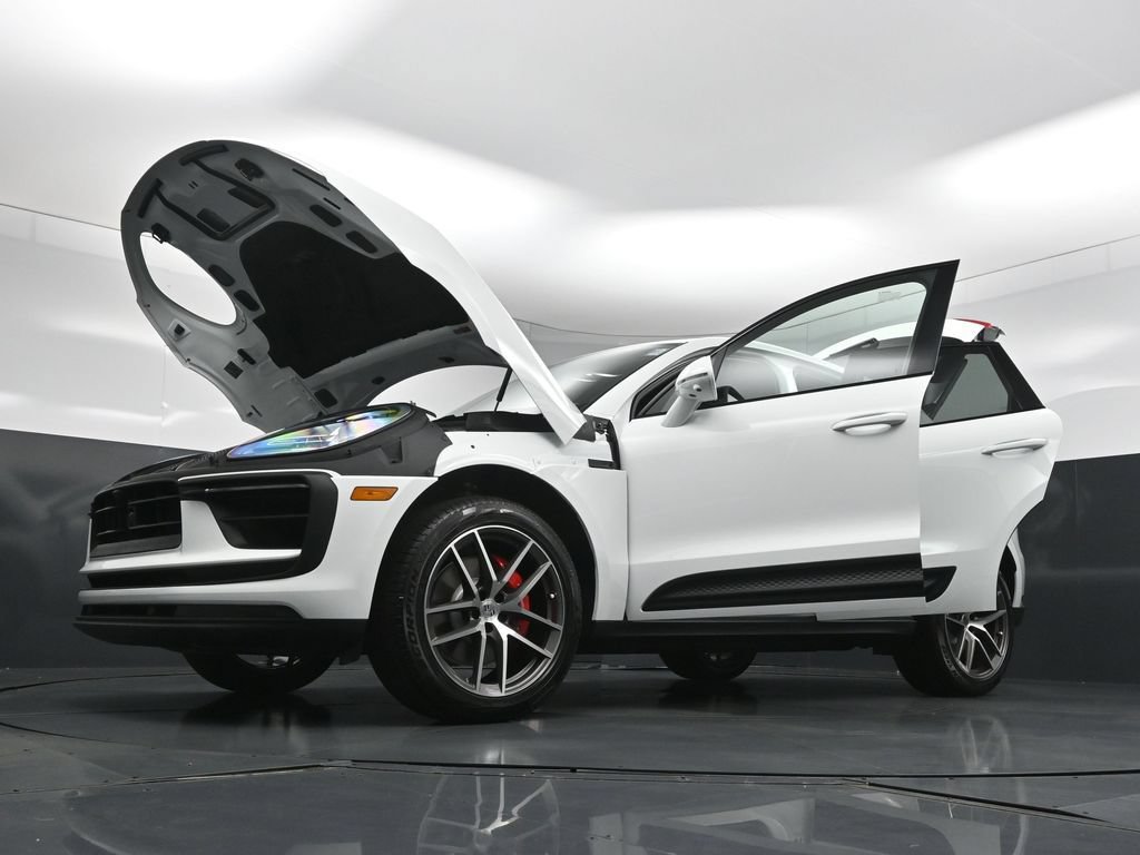 New 2026 Porsche Macan S AWD/4WD image 36