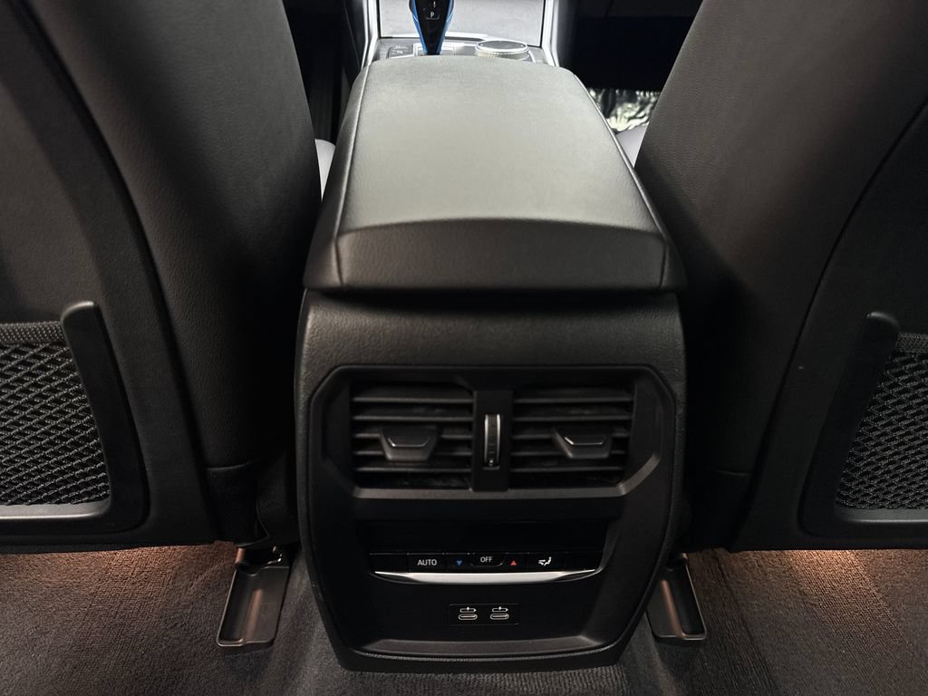 Used 2023 BMW i4 eDrive40 w/ Premium Package RWD image 70