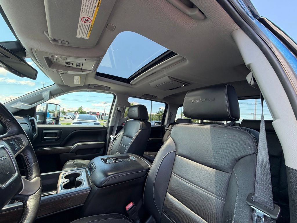 Used 2017 GMC Sierra 2500 Denali w/ Duramax Plus Package AWD/4WD image 25