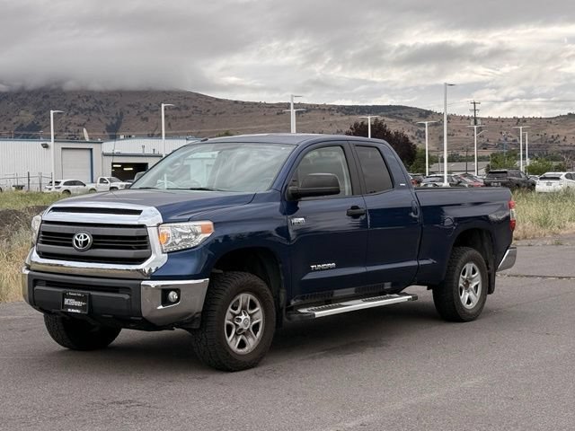Used 2015 Toyota Tundra SR5 AWD/4WD image 7