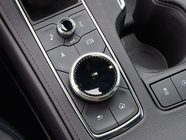 Used 2024 Cadillac XT4 Sport w/ Cold Weather Package image 29