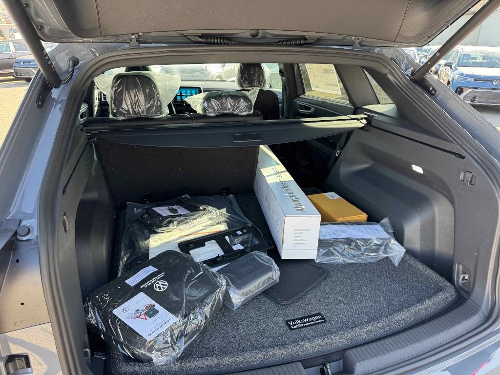 New 2026 Volkswagen Atlas Cross Sport SEL image 25