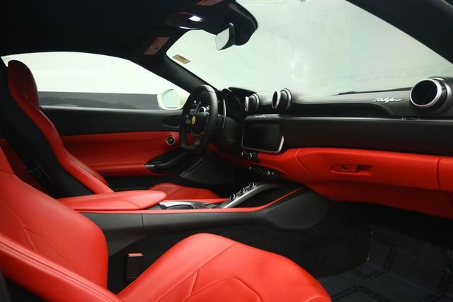 Used 2020 Ferrari Portofino RWD image 5