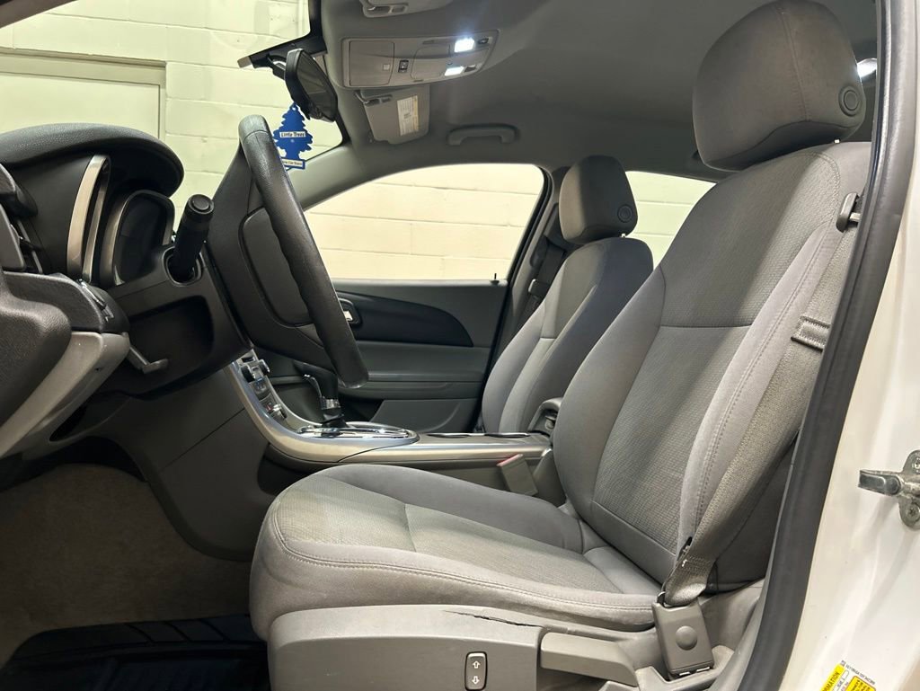 Used 2013 Chevrolet Malibu LS FWD image 7