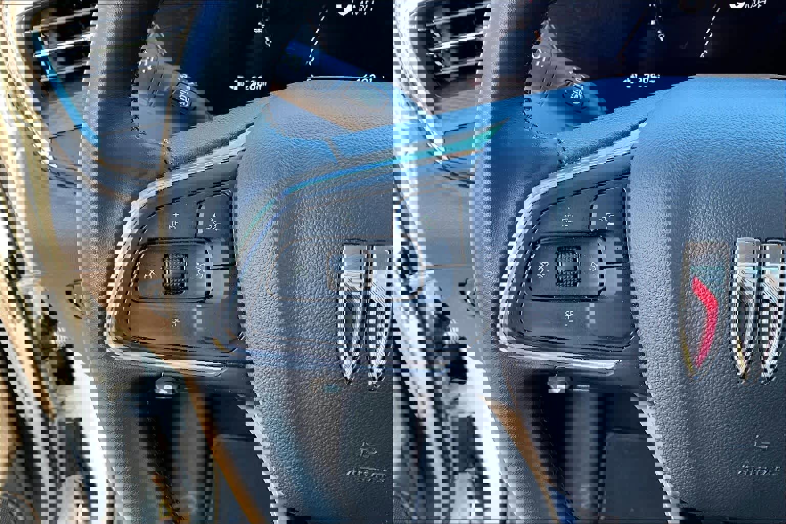 Used 2024 Buick Encore GX Sport Touring image 24