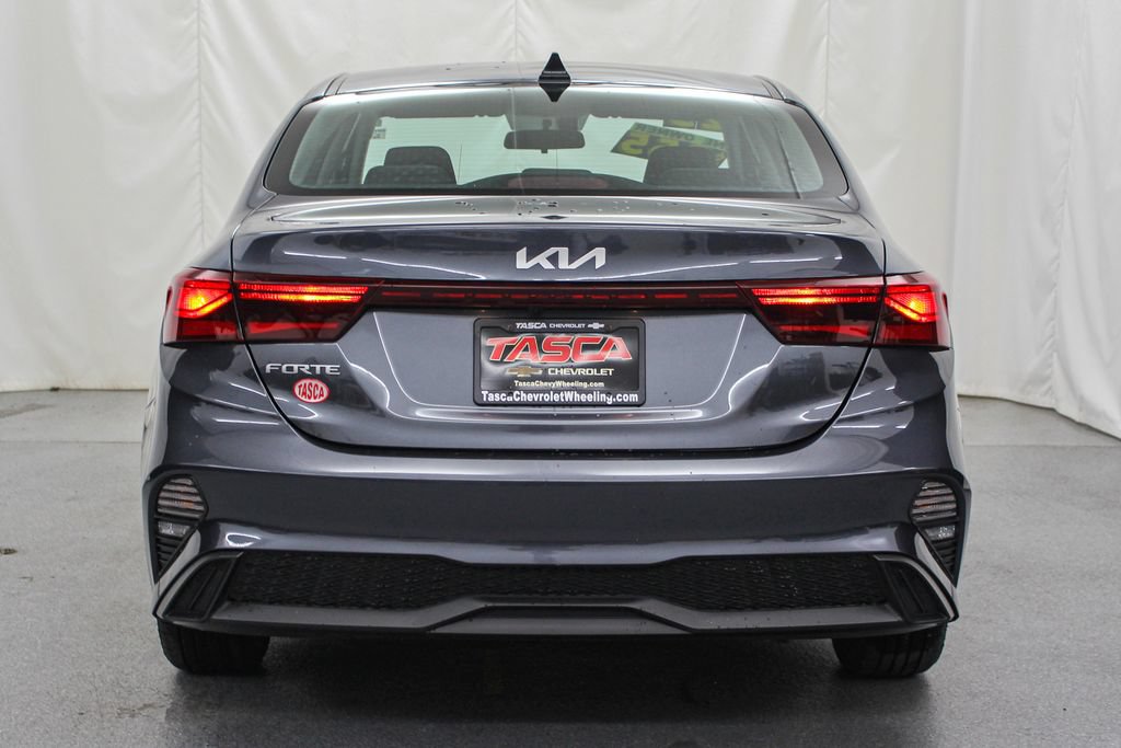 Used 2023 Kia Forte LXS w/ LXS Technology Package FWD image 8