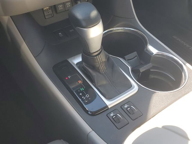 Used 2018 Toyota Highlander XLE image 34