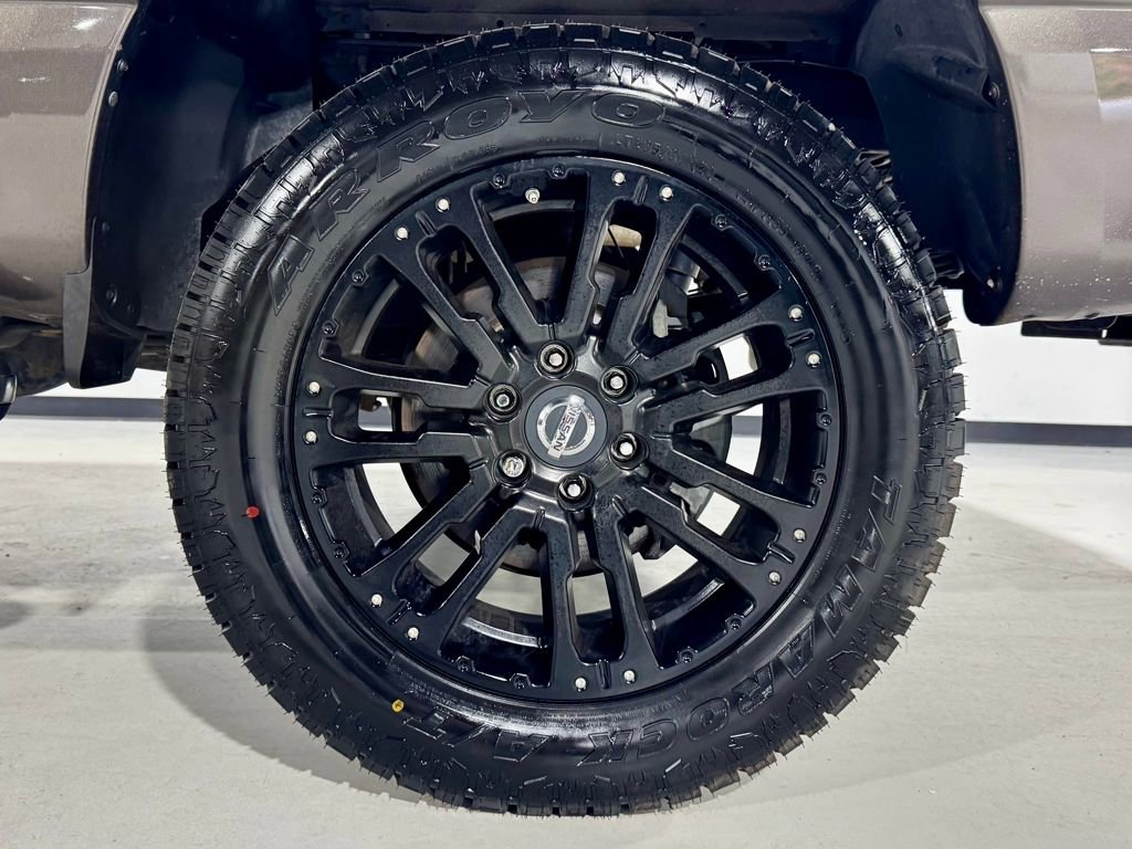 Used 2016 Nissan Titan SL image 31