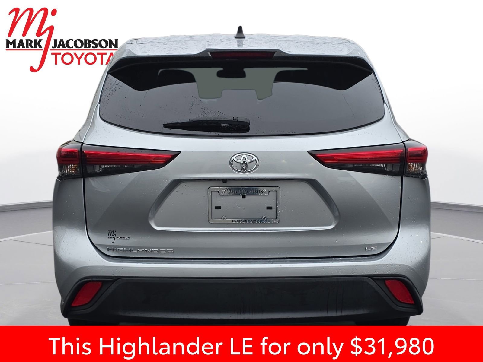 Used 2023 Toyota Highlander LE image 11