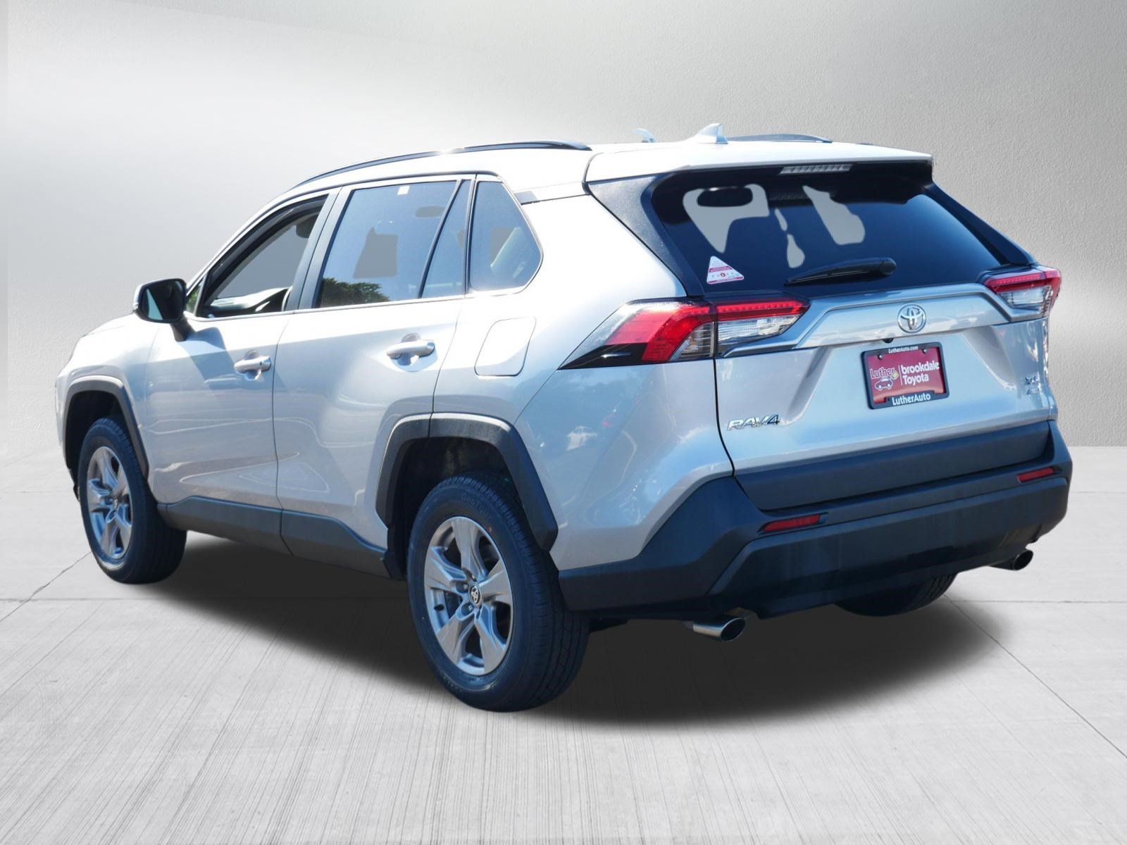 Certified 2025 Toyota RAV4 XLE AWD/4WD image 5