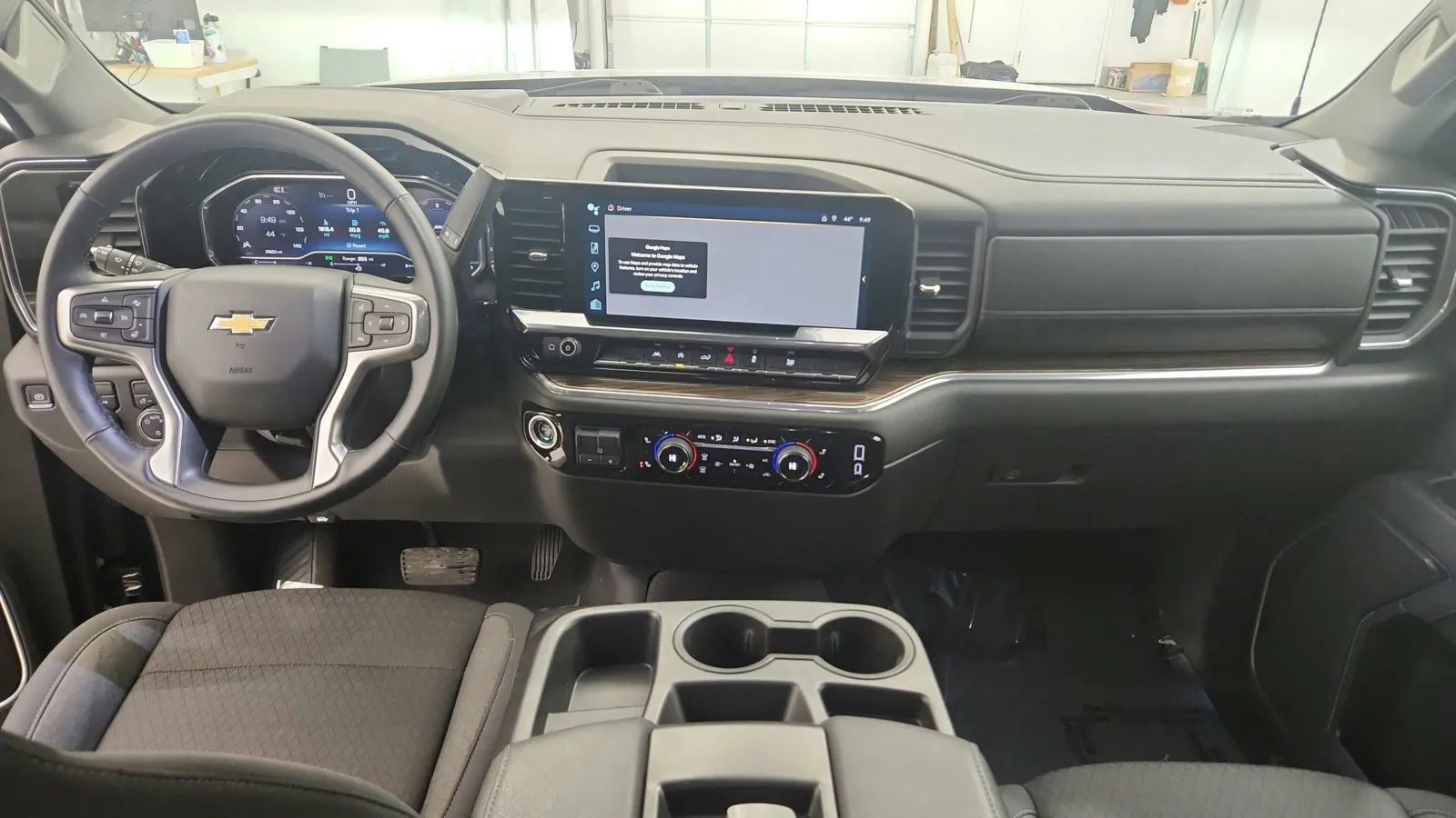 Used 2025 Chevrolet Silverado 1500 LT image 34