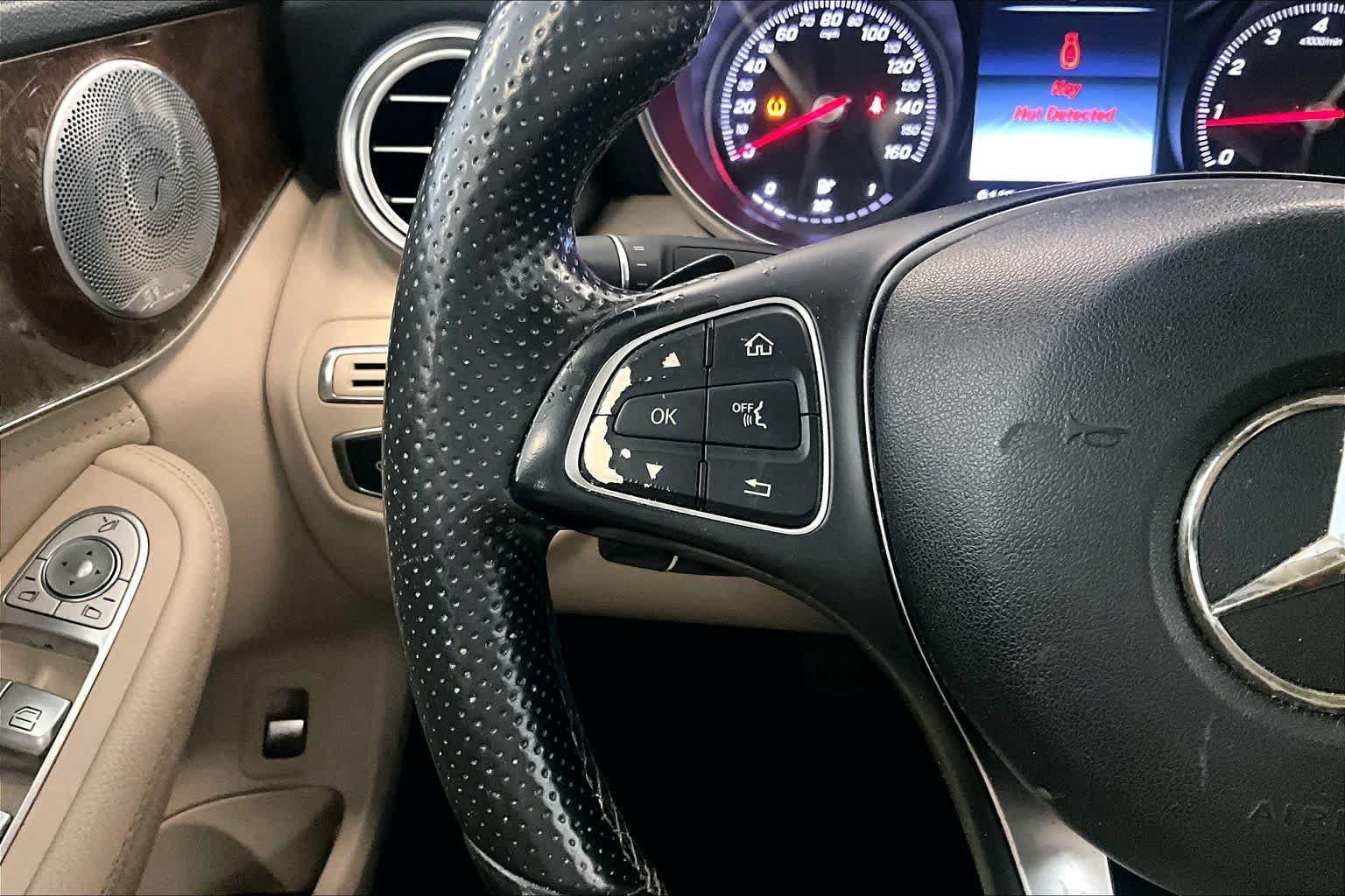 Used 2015 Mercedes-Benz C 300 4MATIC Sedan image 23