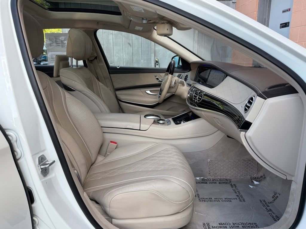 Used 2017 Mercedes-Benz Maybach S 550 4MATIC image 21