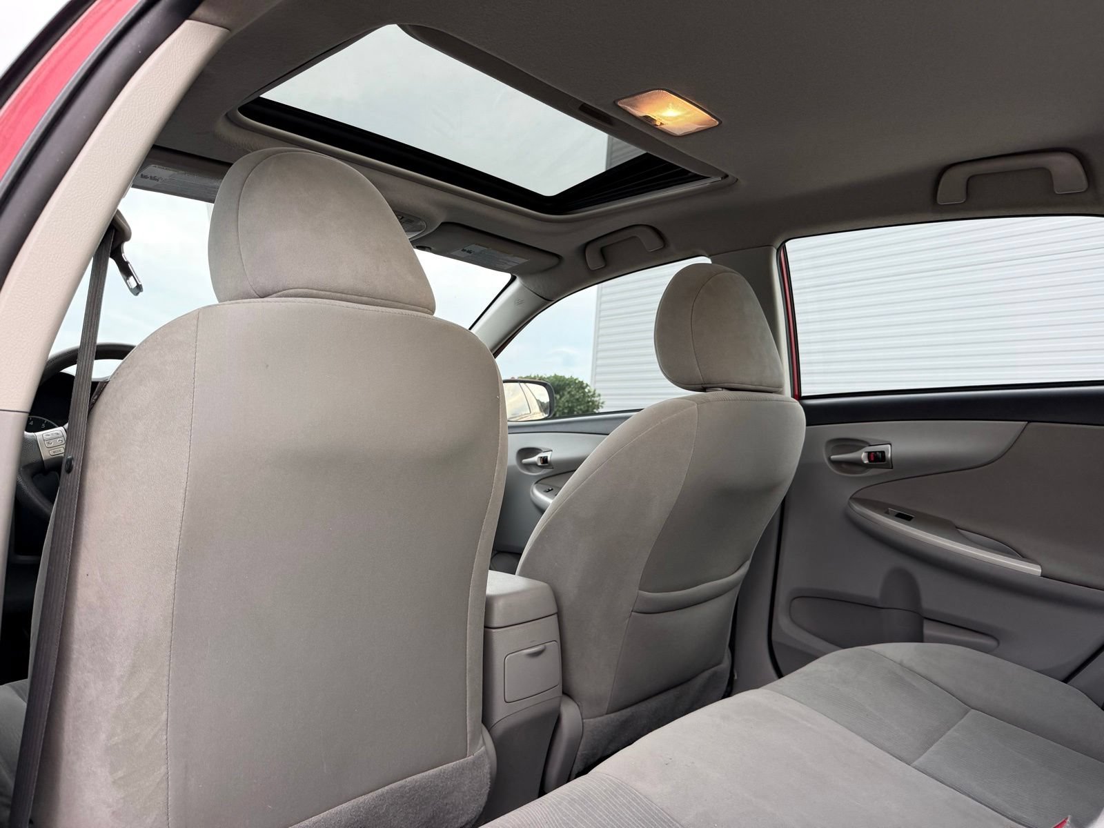 Used 2012 Toyota Corolla LE w/ Premium Pkg FWD image 15