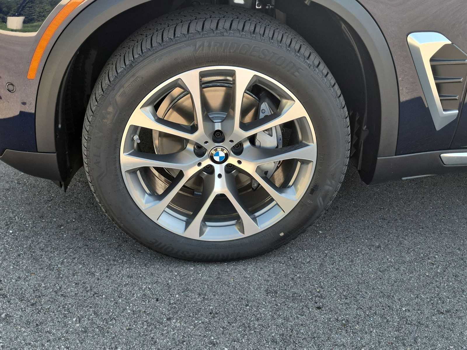 New 2026 BMW X5 xDrive40i AWD/4WD image 13