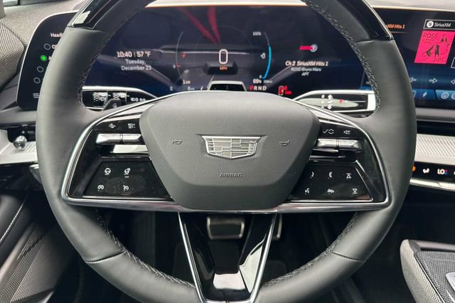 New 2026 Cadillac Optiq Luxury 1 image 23