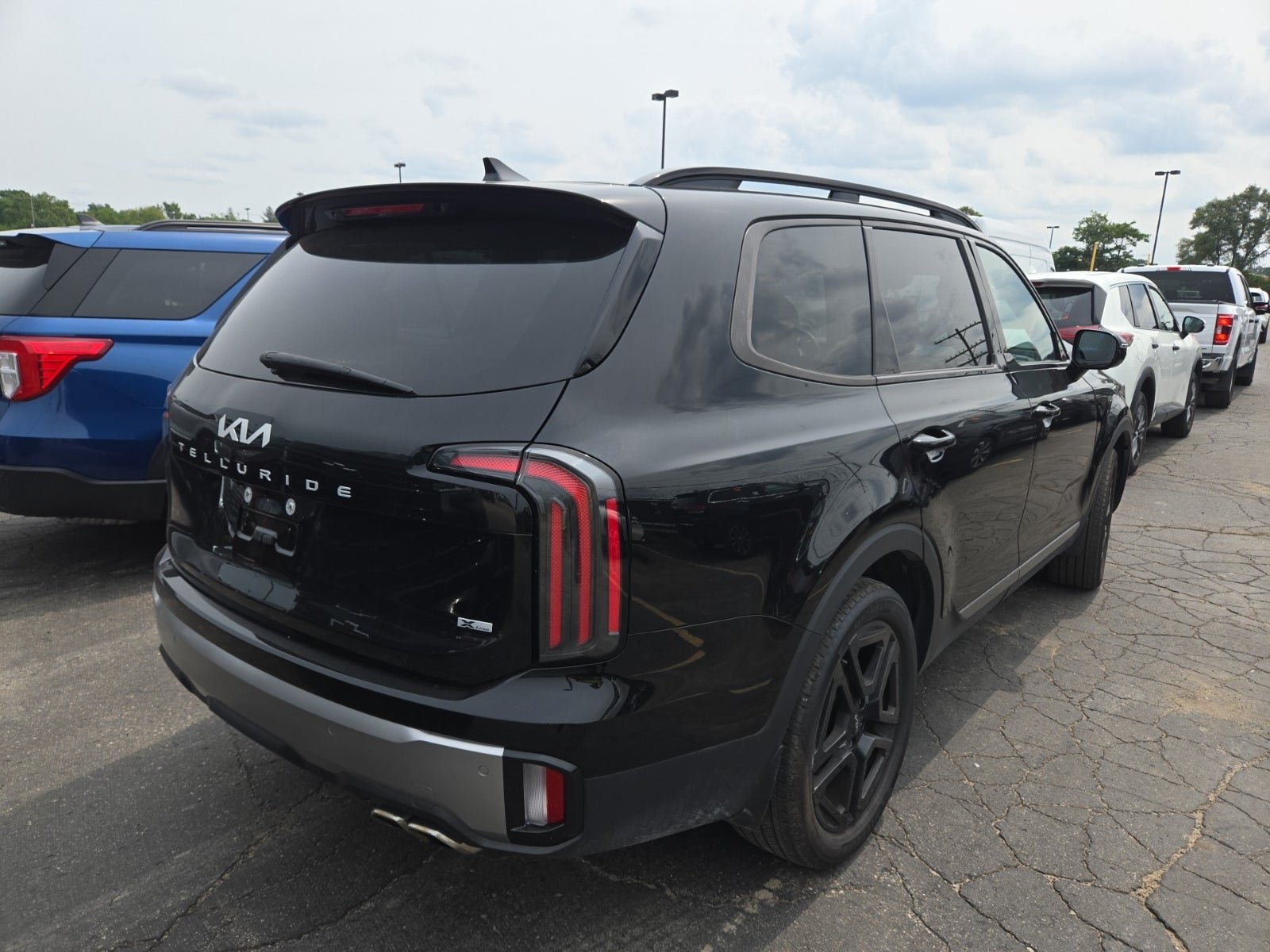 Used 2023 Kia Telluride SX X-Line AWD/4WD image 6