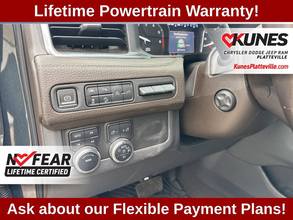 Used 2021 GMC Yukon Denali w/ Denali Premium Package AWD/4WD image 24