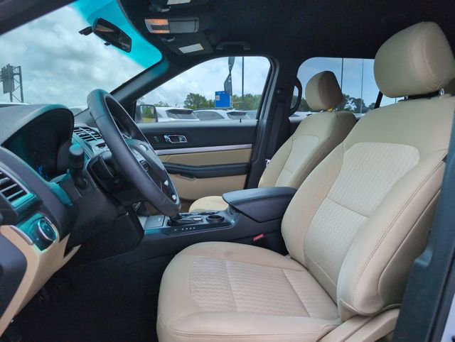 Used 2016 Ford Explorer FWD image 13