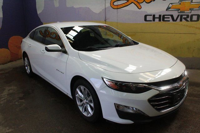 Used 2022 Chevrolet Malibu LT FWD image 4