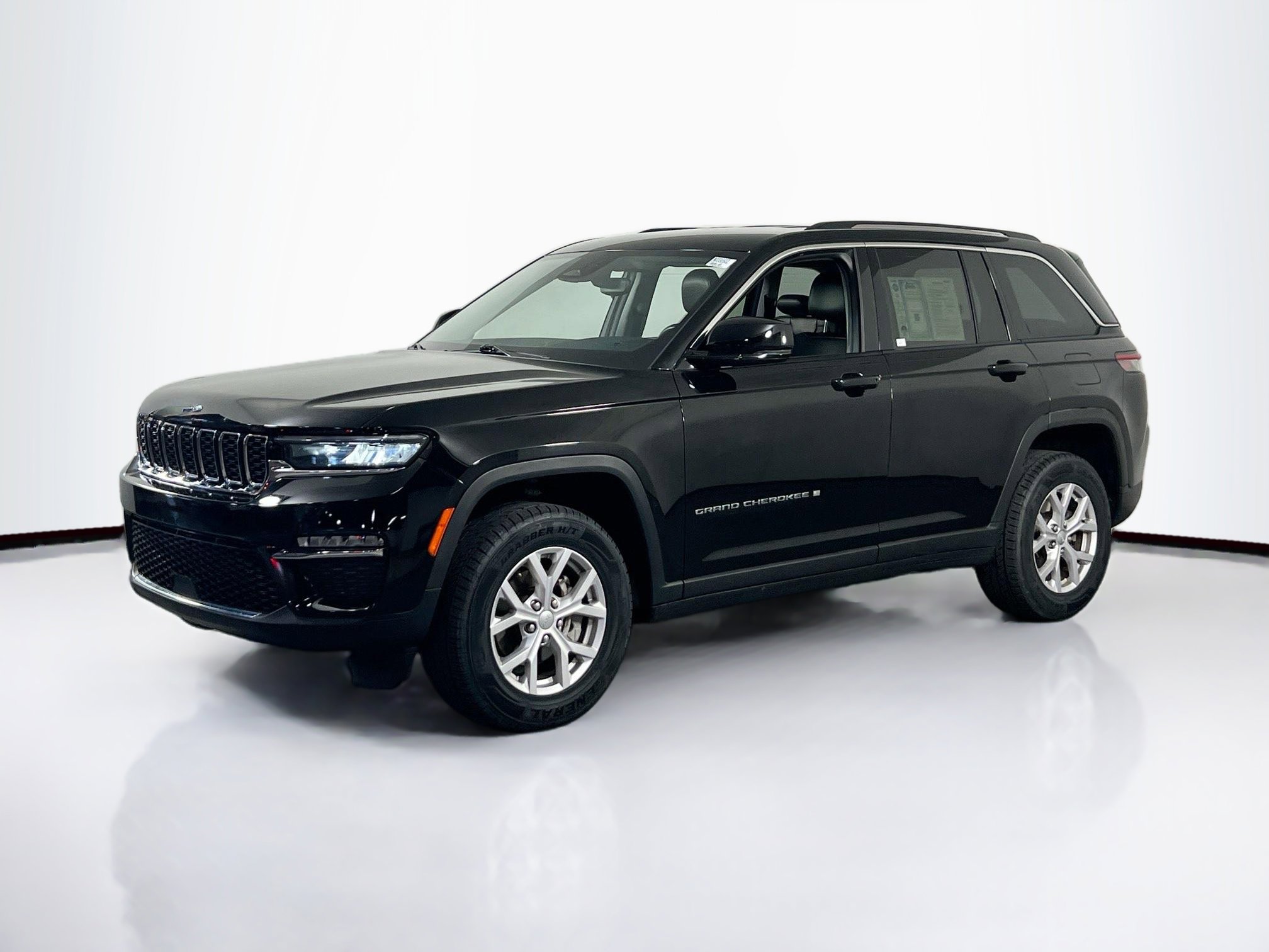 Used 2022 Jeep Grand Cherokee Limited image 1