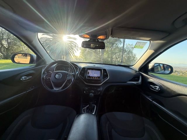 Used 2015 Jeep Cherokee Latitude image 15