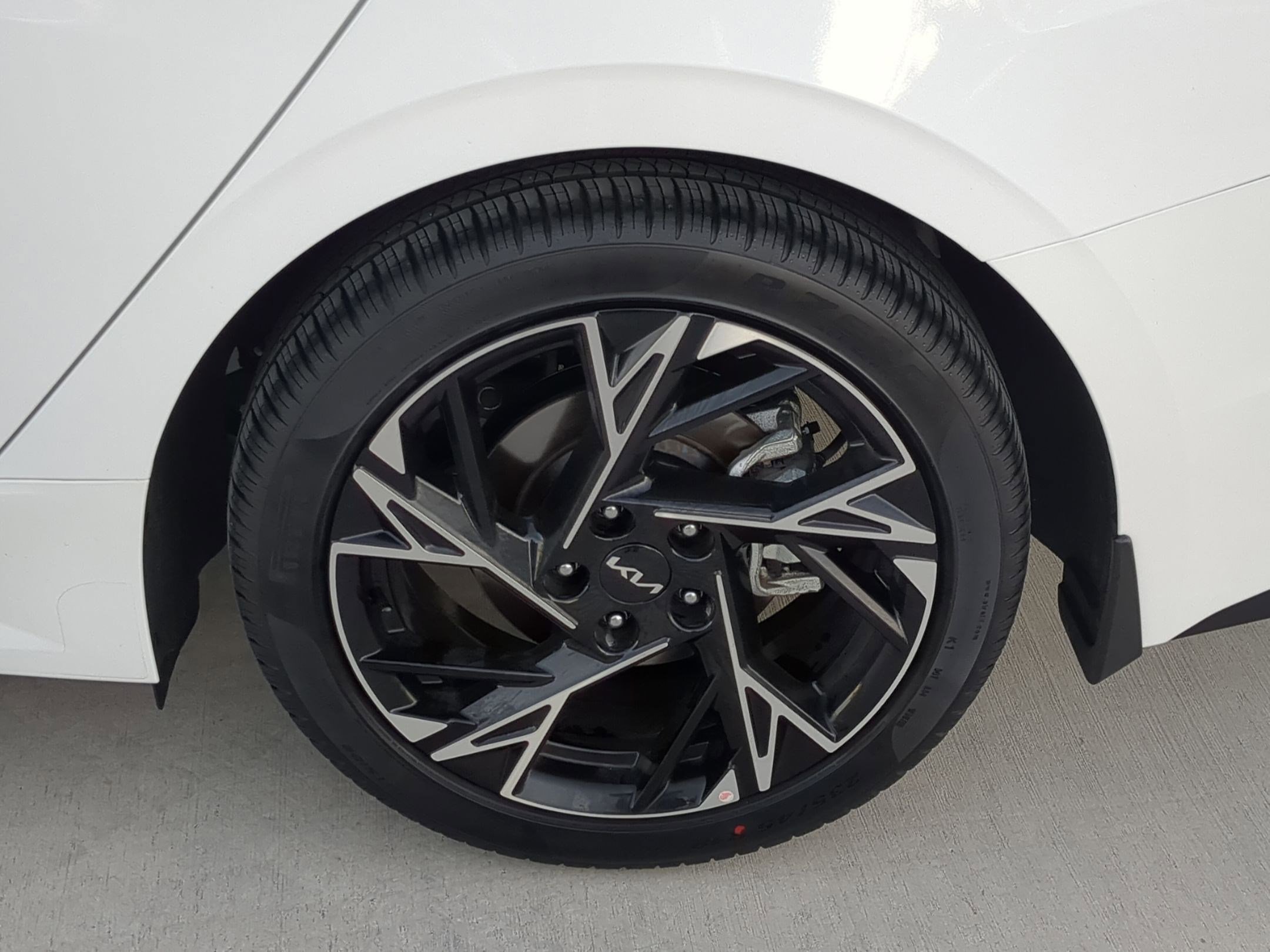 Certified 2025 Kia K5 GT-Line image 12